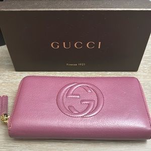 Gucci Fuchsia Wallet
